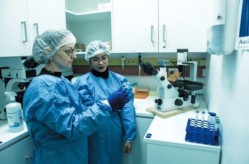 Card Magíster en Física Médica